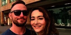 Romantisya Liburan Dewi Rezer Bareng Pacar di Bali