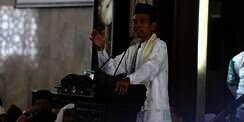 Hotman Paris Unggah Ceramah Ustaz Abdul Somad Soal Buaya Darat