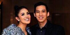 So Romantic, Suami Nindy Ayunda Kerap Pulas Toner ke Wajah Istri