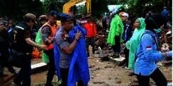 Detik-detik Penyelamatan Bocah Lima Tahun Saat Tsunami Anyer