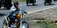 Jaket Bikers Hingga Sepatu, Ini Daftar Brand Lokal Jokowi Sepanjang 2018