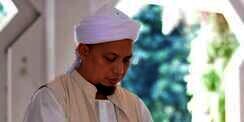 Dirawat di Malaysia, Ustaz Arifin Ilham Ingatkan Pentingnya Doa