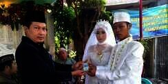 Pasangan Pengantin Kini Sudah Mendapat Kartu Nikah