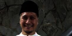 Unggahan Instagram Arie Untung Bikin Merinding