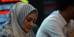 Ahmad Dhani Dipindah ke Surabaya, Mulan: Ya Allah, Jaga Dia
