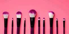 Cara Tepat Bersihkan Kuas Makeup