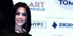 Syahrini Dinikahi Reino Barack, Netizen Ramai-Ramai Tagih Janji