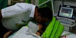 Ciuman Terakhir Anies Baswedan untuk Dayat