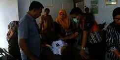 Geger Bocah Keluarkan Semut dan Kertas dari Telinga