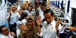 Diresmikan Jokowi, MRT Resmi Beroperasi Hari Ini