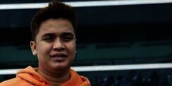 Hilda Akui Putus, Billy Syahputra Galau