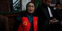Jengkel dengan Nanik S Deyang, Ratna Sarumpaet Nangis di Persidangan