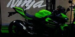 Baru Mau Diantar, Kawasaki Ninja 400 Nyungsep dari Truk Pengangkut