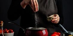 Hindari 3 Kesalahan Saat Membumbui Masakan