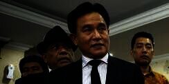Yusril Ihza Bingung Baca Berkas Tim Kuasa Hukum Prabowo-Sandiaga: `Berantakan`