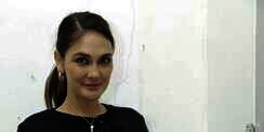 Luna Maya Unggah Foto dengan Faisal Nasimuddin, Warganet Heboh