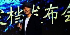 Kisah Masa Kecil Suram Stephen Chow yang Kini Punya Harta Triliunan