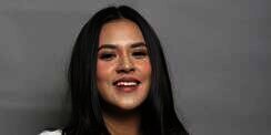 Sapa Penggemar Lewat Live IG, Pesona Raisa Kejutkan Warganet