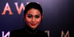Nia Ramadhani Minder Lihat Tubuh Ariel Tatum