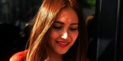 Olahraga Bareng Tetangga, Pakaian Ayu Ting Ting Bikin Gagal Fokus