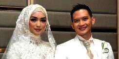 Citra Kirana Tampil Elegan Dalam Balutan Gaun Pernikahan Modern