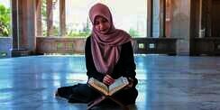 Dianjurkan Memulai Baca Al-Quran dengan Ta'awudz, Mengapa?