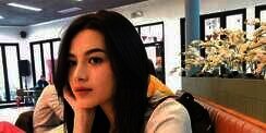 Lania Fira Blak-blakan Soal Foto Mesra dan Hubungan dengan Ariel Noah