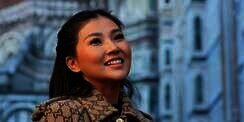 Pakai Coat Seharga Puluhan Juta, Tengok Gaya Glamor Sarwendah