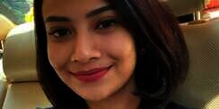 Nyaris Tanpa Atasan, Foto Vanessa Angel Bikin Riuh (Lagi)