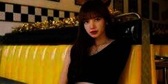 Nama Lisa BLACKPINK Dipatenkan Jadi Merek Dagang