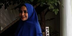 Berhijab dan Bercadar, Pesona Nagita Slavina Saat Umroh