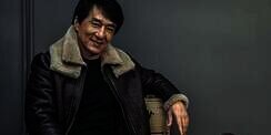 Viral Kabar Jackie Chan Terjangkit Virus Corona dan Dikarantina