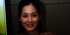 Selfie Bareng Bio One di Kamar Mandi, Wajah Lulu Tobing Jadi Sorotan