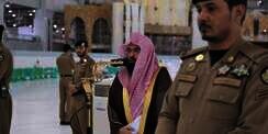 Pesan Menyejukkan Imam Masjidil Haram Soal Virus Corona