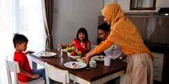 Panci Rice Cooker Terkelupas? Eits, Jangan Anggap Sepele Lho