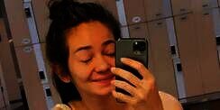 Kocak, 7 Potret Jadul Artis Cantik Ikutan 'Until Tommorow'