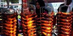 Cara Malaysia Tetap Gelar Bazaar Ramadan di Tengah Pandemi Corona