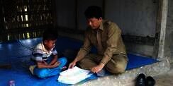 #BeGood: Guru Avan Mengajar Murid dari Rumah ke Rumah, Mereka Tak Punya HP & TV
