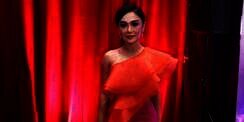Pamer Rambut Beruban, 5 Selebritis Ini Tetap Cantik Memesona