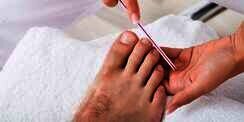Jangan Malu! Ini Alasan Penting Pria Harus Rutin Pedicure