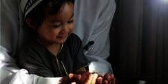 Kedudukan Anak dalam Hukum Islam
