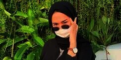 Modis di New Normal, 5 Gaya Hijab & Masker Kain ala Selebgram