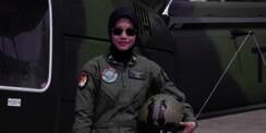 Setelah Hidup Pahit, Putri Penjual Jagung Bakar jadi Pilot TNI AD