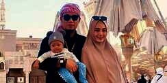 Cantiknya Monica Imas Berhijab, Istri Rizal Armada yang Mualaf