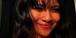 Senam Hamil Pakai Dress Ketat, Vanessa Angel Bikin Ngilu