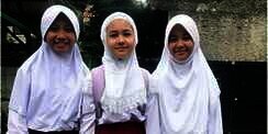 Manis & Imut Banget, Potret Lawas Sandrinna Michele saat SD