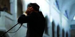 5 Amalan Sunnah yang Dilakukan Saat Dengar Azan