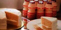 Ada Cake Infused Yakult yang Bikin Penasaran