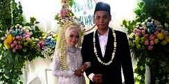 Potret Ponari 'Dukun Cilik', Baru Nikah & Istrinya Cantik Lho!