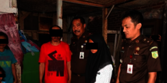 Miris, Lihat Rumah Bapak Pencuri Ponsel Demi Anak Bisa Sekolah Online